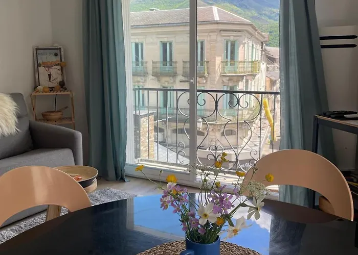 Un Amour De Luchon, Avec Vue Sur Les Pyrenees
